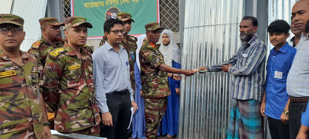বন্যা পূনবার্সন পরিস্থিতিতে সেনাবাহিনী  কর্তৃক বিভিন্ন উপজেলায় এ কার্যক্রম অব্যাহত থাকবে- বিগ্রেডিয়ার জেনারেল মো: ফারুক হাওলাদার