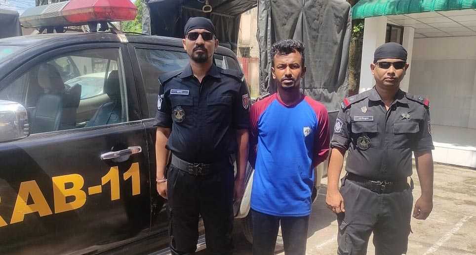 র‌্যাব-১১, সিপিসি-২ এর অভিযানে ৭০ কেজি গাঁজা’সহ আটক-০১