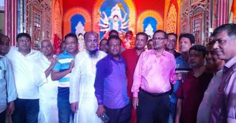 শাহরাস্তিতে শারদীয় দুর্গোৎসবে পূজামন্ডপ পরিদর্শনে লায়ন ইঞ্জিনিয়ার মমিনুল হক