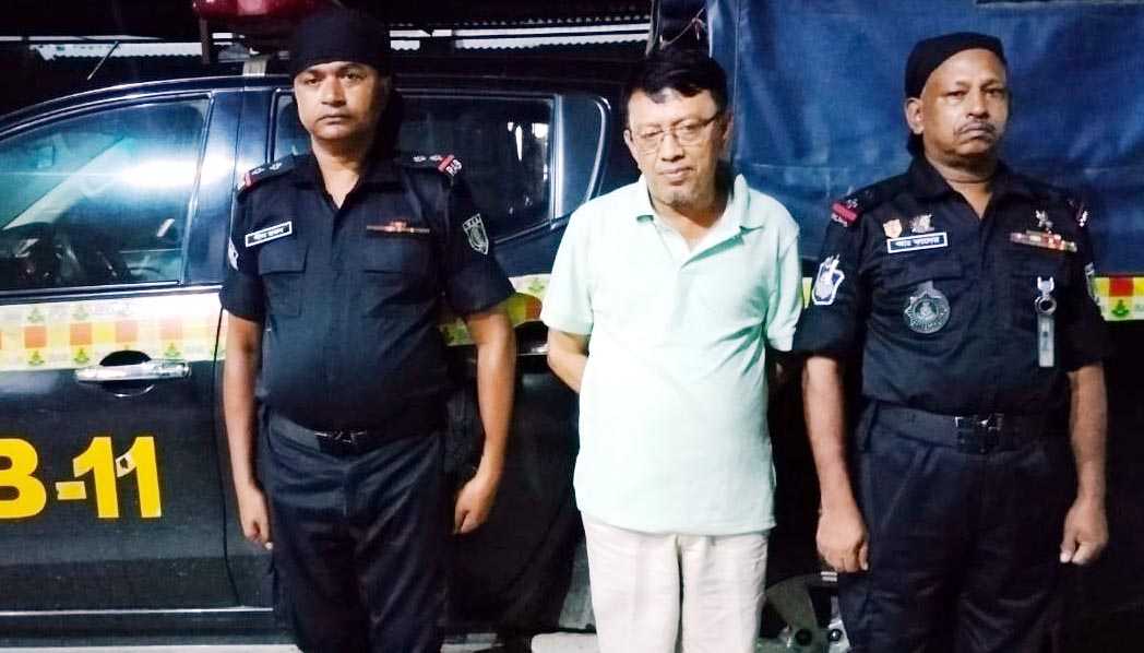 নোয়াখালীতে হত্যা মামলায় সাবেক কাউন্সিলর গ্রেপ্তার