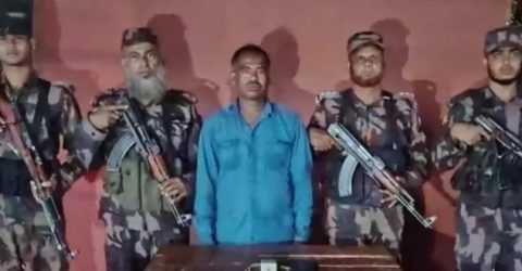 অবৈধভাবে ভারত থেকে বাংলাদেশে ফেরার পথে কুমিল্লার সীমান্তে একজন গ্রেফতার