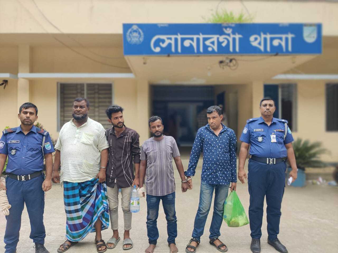 সোনারগাঁয়ে দুই ডাকাতসহ ওয়ারেন্ট ভুক্ত অপহরণ মামলার আসামি গ্রেফতার