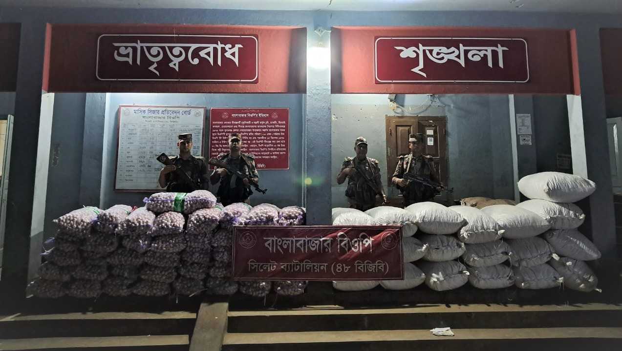 সিলেটে ৭৩ লক্ষ টাকার চোরাই পন্য জব্দ করেছে ৪৮ বিজিবি