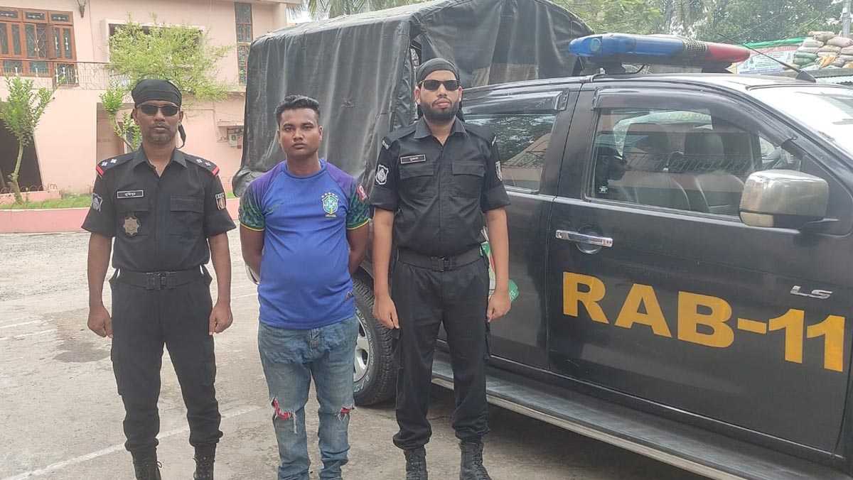 র‌্যাব – ১১ সিপিসি-২ এর অভিযানে ১৬,৮২০ পিস ট্যাপেন্টাডল ট্যাবলেট’সহ গ্রেফতার-১