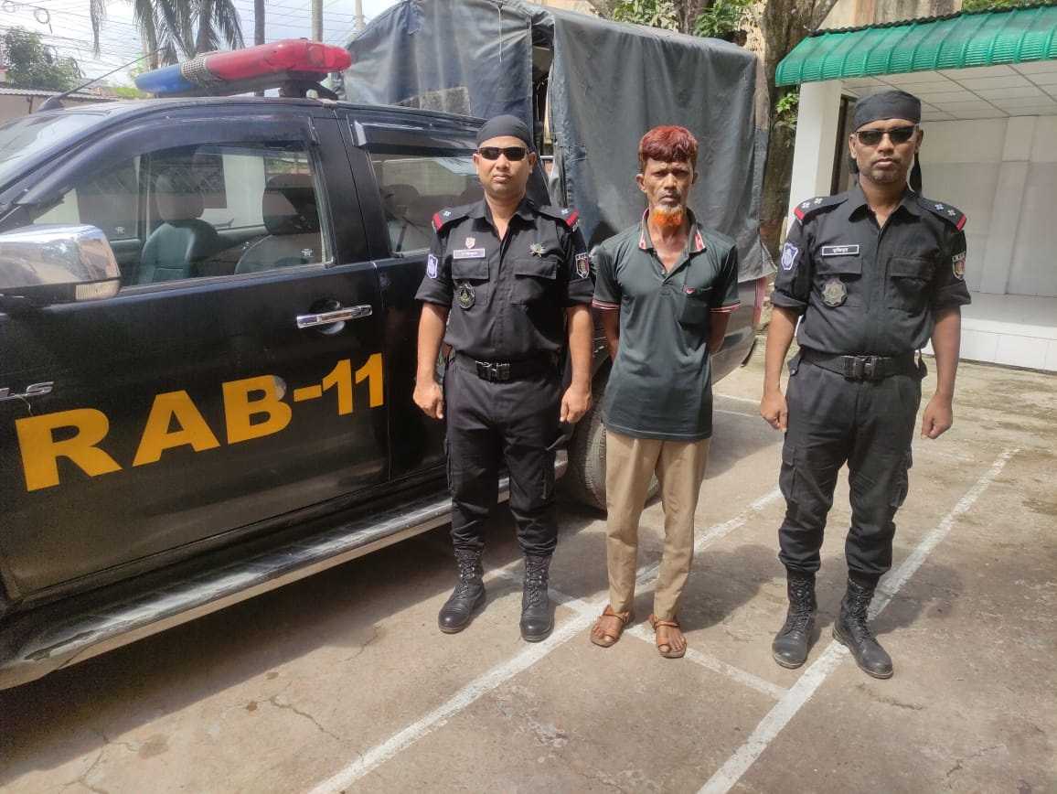 র‌্যাব-১১, সিপিসি-২ এর অভিযানে ০৪ কেজি গাঁজা’সহ গ্রেফতার-১