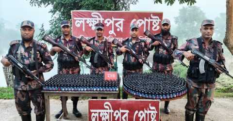 কুমিল্লায় বিজিবি’র অভিযানে ৬৪৮ বোতল ফেন্সিডিল উদ্ধার