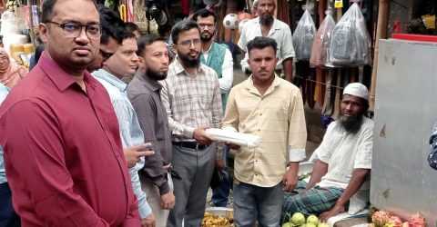 মুরাদনগরে পলিথিন ব্যাগ বন্ধে সচেতনতামূলক প্রচারণা চালায় উপজেলা প্রশাসন