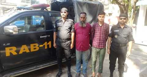 কুমিল্লায় ৪০ কেজি গাঁজাসহ গ্রেফতার-২