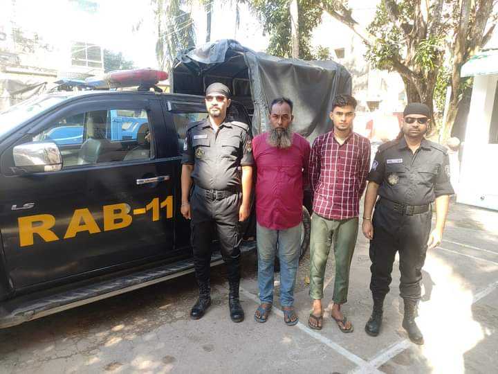 কুমিল্লায় ৪০ কেজি গাঁজাসহ গ্রেফতার-২