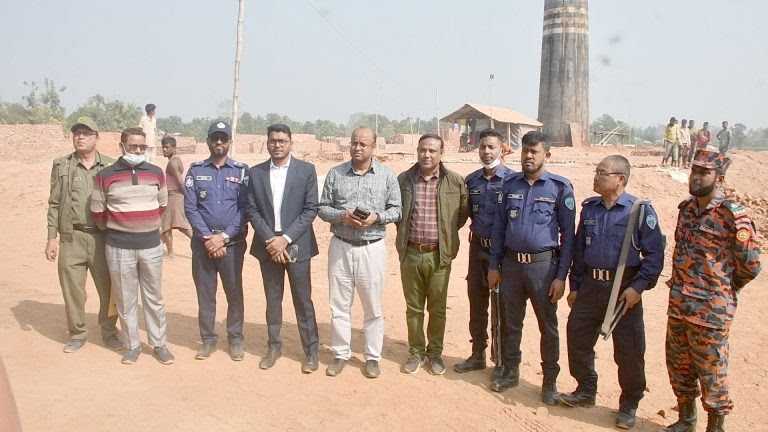 খাগড়াছড়িতে ১৬ টি ইটভাটাতে অভিযান , ১৩ লক্ষ ৫০ টাকা জরিমানা