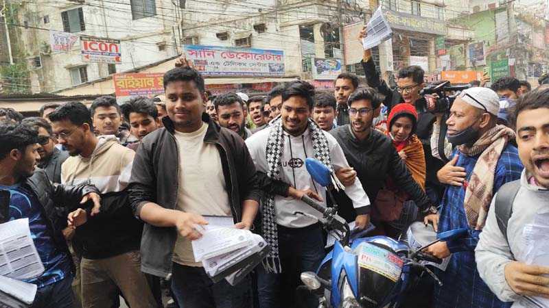 জুলাই অভ্যুত্থানে শহীদ ও আহতদের আর্তনাদ আমরা এখনো শুনতে পাই- হাসনাত আবদুল্লাহ