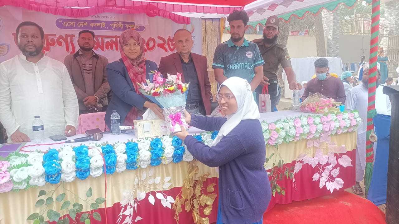 তারুণ্য মেলার পিঠা উৎসবে মুখরিত ডা. ফিরোজা বালিকা উচ্চ বিদ্যালয় ও কলেজ আঙিনা;উচ্ছ্বসিত শিক্ষার্থীরা