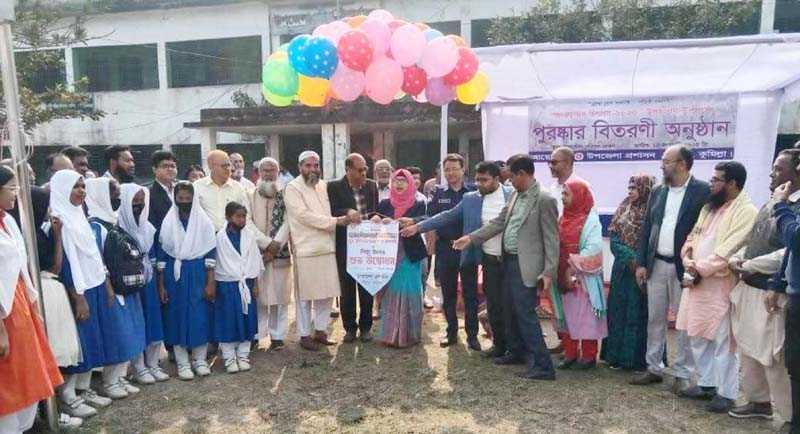 বুড়িচংয়ে তারুণ্যে উৎসব উদযাপন উপলক্ষে যুব উদ্যোক্তাদের পণ্য প্রদর্শনি ও পিঠা উৎসব উদ্বোধন